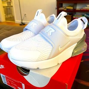 Brand new without tags Nike Air Max 270 Extreme sneakers